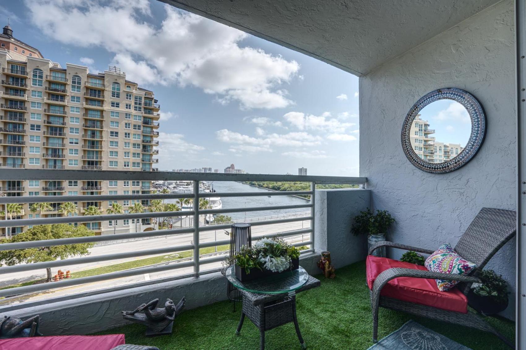 Galleryone Doubletree Hilton Gc Secret Blending Fort Lauderdale Exterior photo
